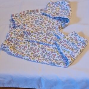 5/$20 Carter's Floral Little Girls Bottoms in Very good used condition, cute 😍